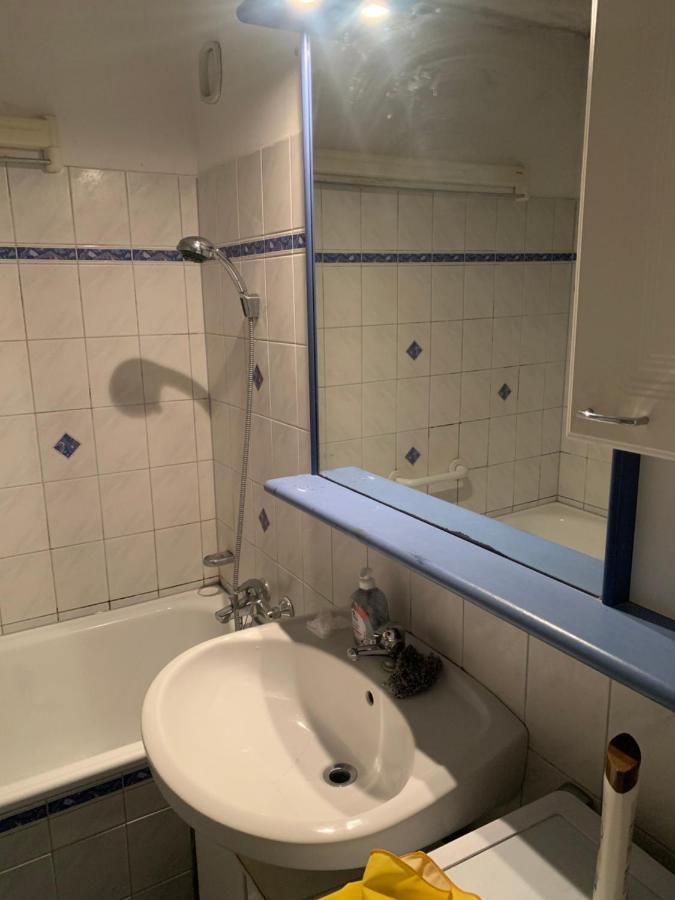 Sehr Schone Zimmer 1 In Wien Favoriten Εξωτερικό φωτογραφία